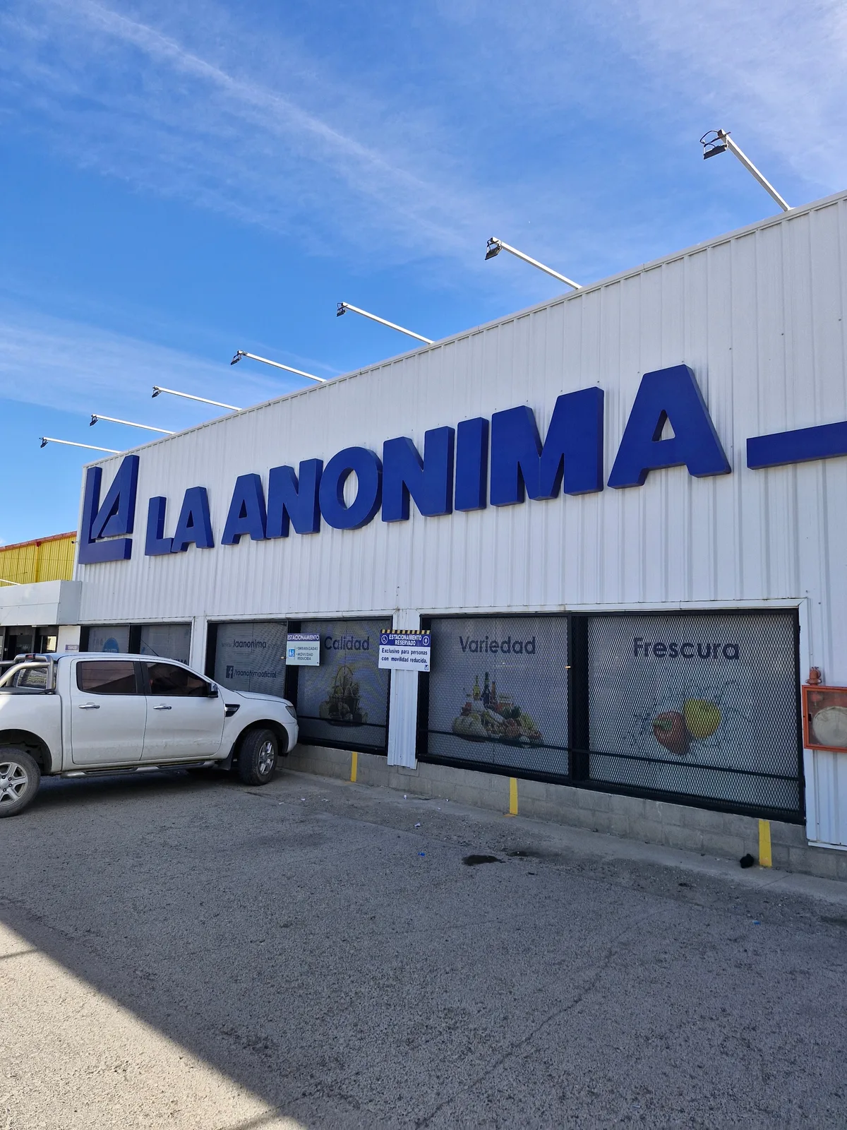La Anónima