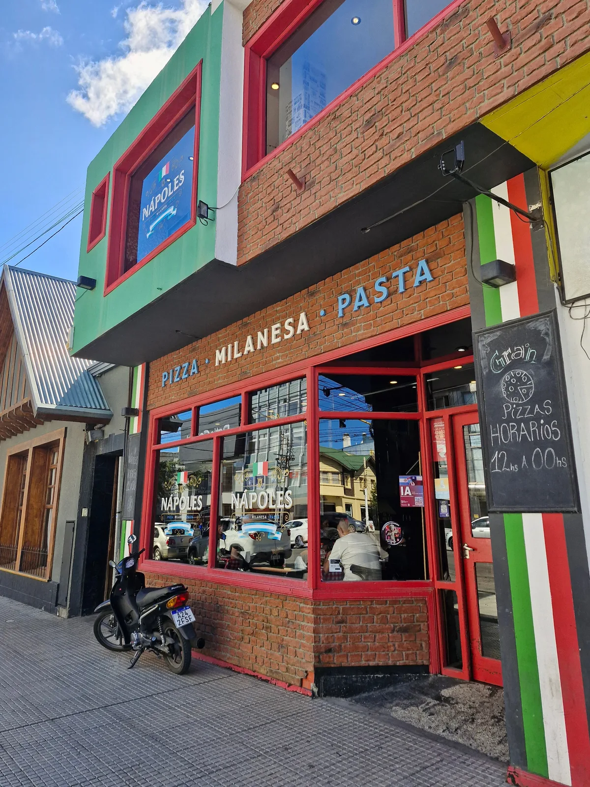 Nápoles - Pizza, Milanesa y Pasta