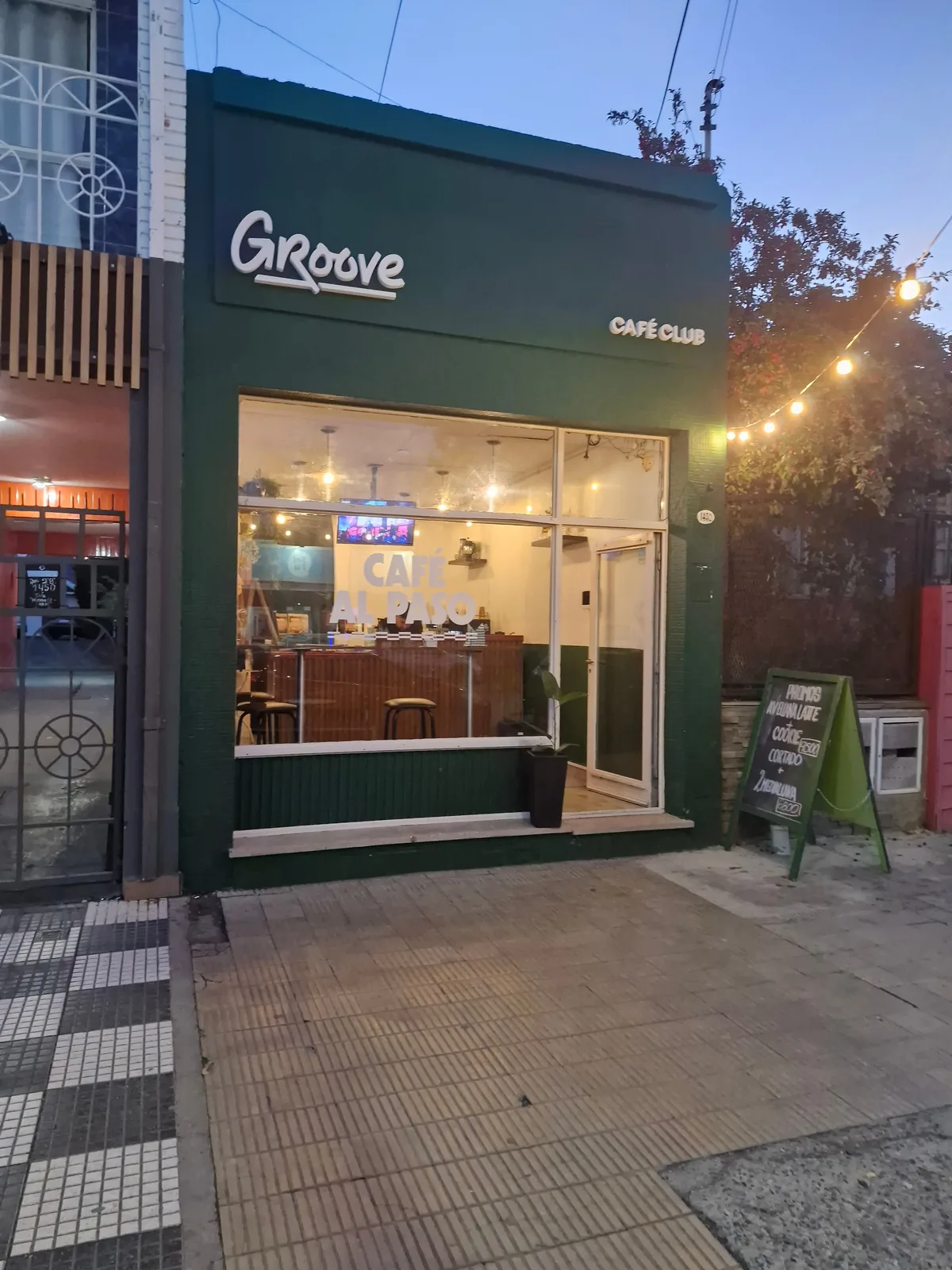 Groove Café